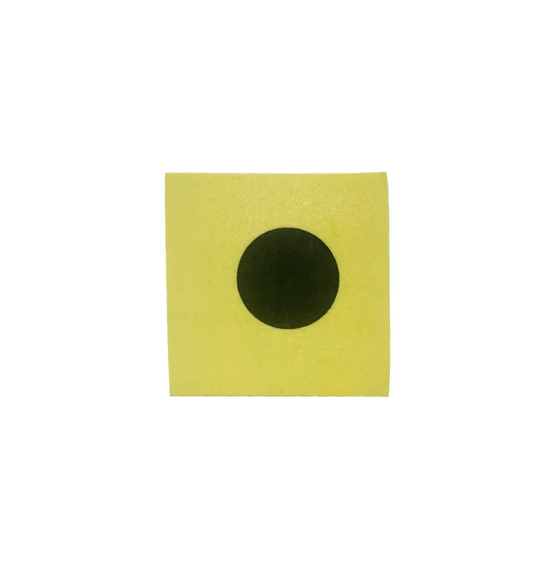 Dé en mousse jaune, face un