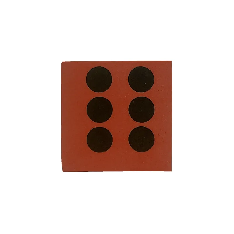 Dé en mousse rouge, face six