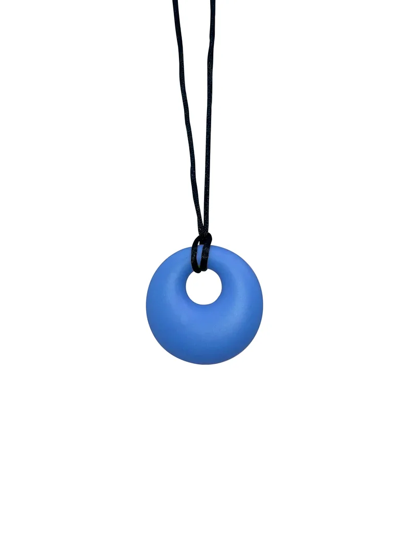 Collier à mâcher Cercle bleu sur cordon noir